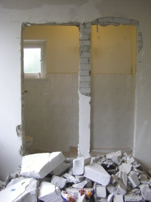 Krippenbad im Rohbau